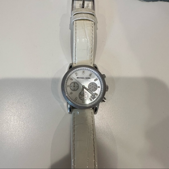 Michael Kors White Watch w/ Leather Strap - Picture 2 of 9